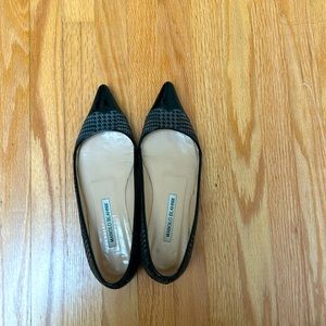 Manolo Blahnik pointed toe suede and patent leather grey flats